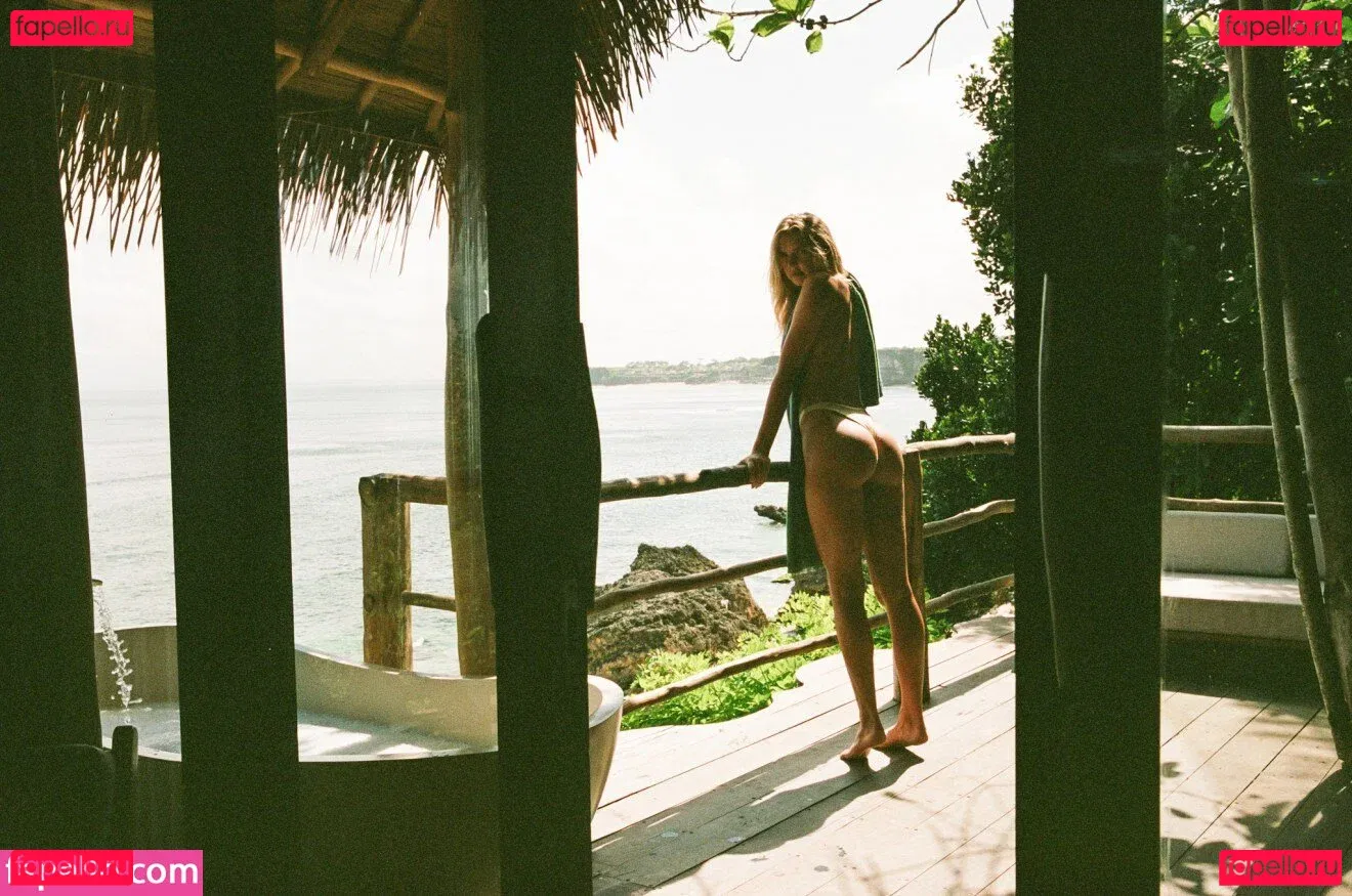 Klarahellqvistt Onlyfans Photo Gallery 