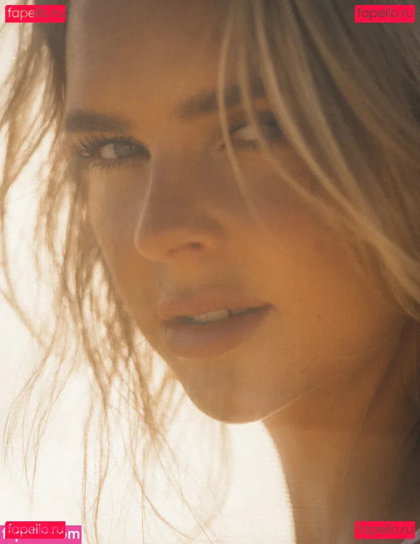 Klarahellqvistt Onlyfans Photo Gallery 