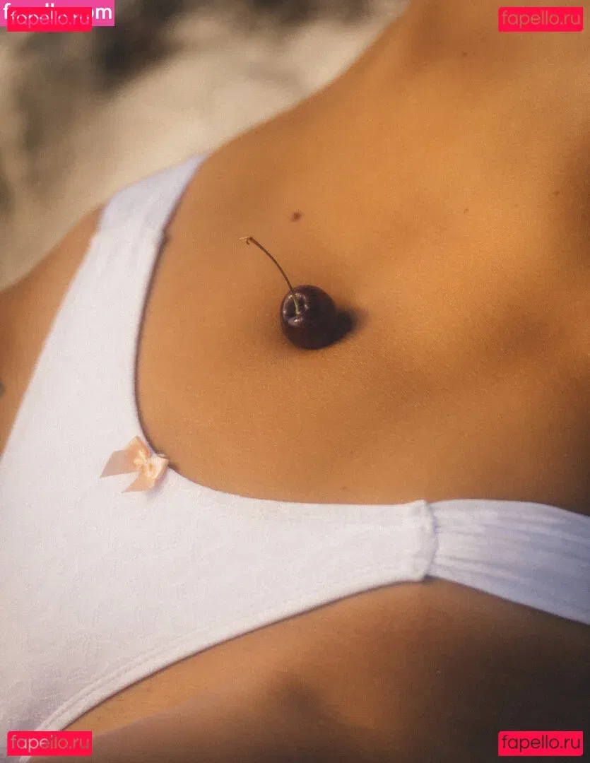 Klarahellqvistt Onlyfans Photo Gallery 