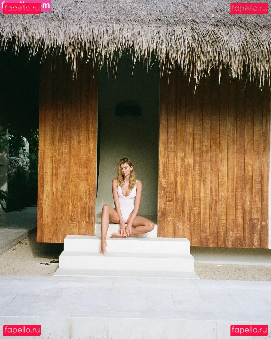 Klarahellqvistt Onlyfans Photo Gallery 