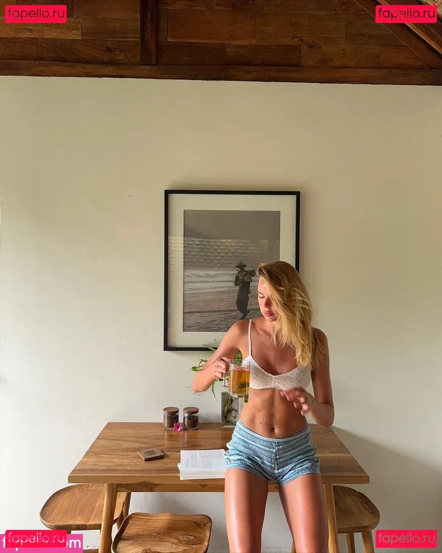 Klarahellqvistt Onlyfans Photo Gallery 