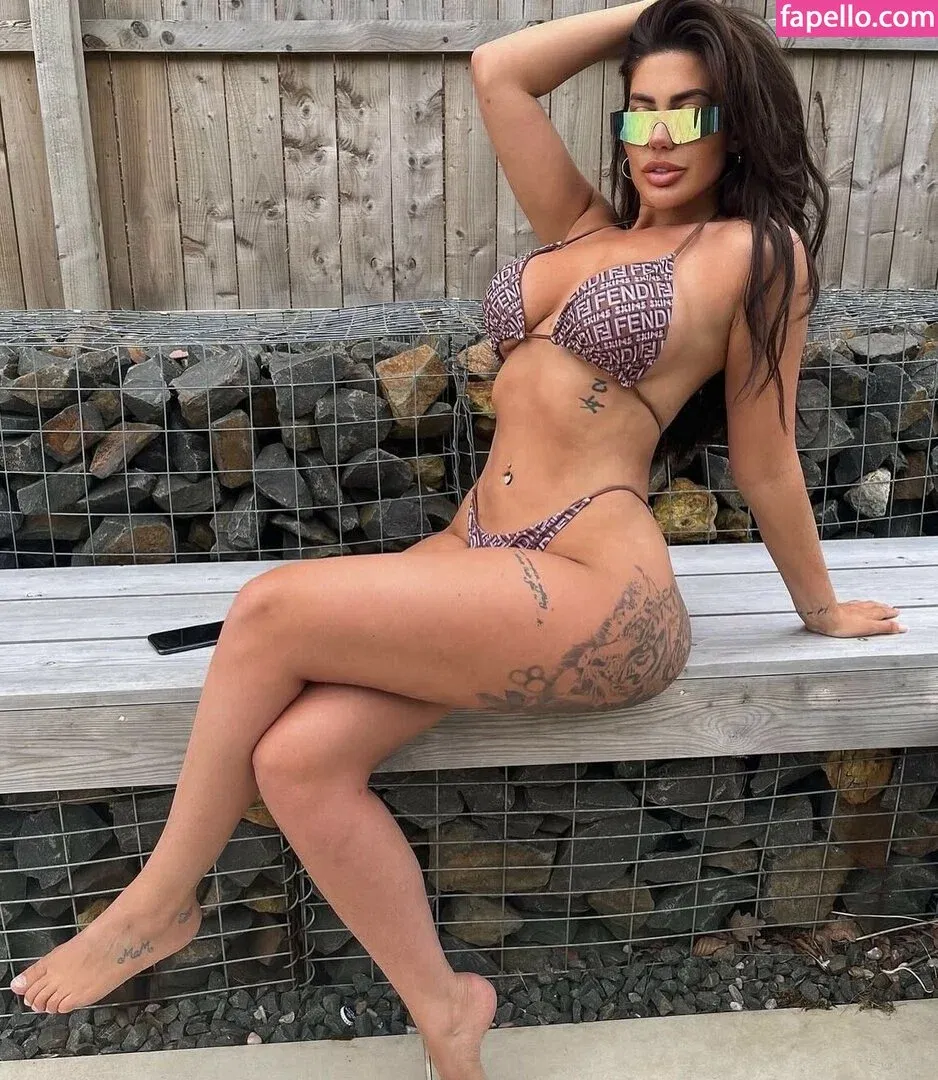 Chloe Ferry Geordie Shore Onlyfans Photo Gallery 