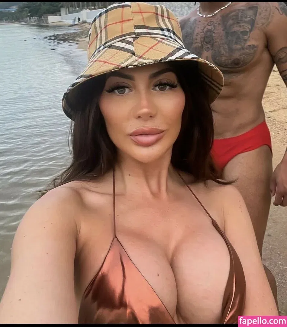 Chloe Ferry Geordie Shore Onlyfans Photo Gallery 