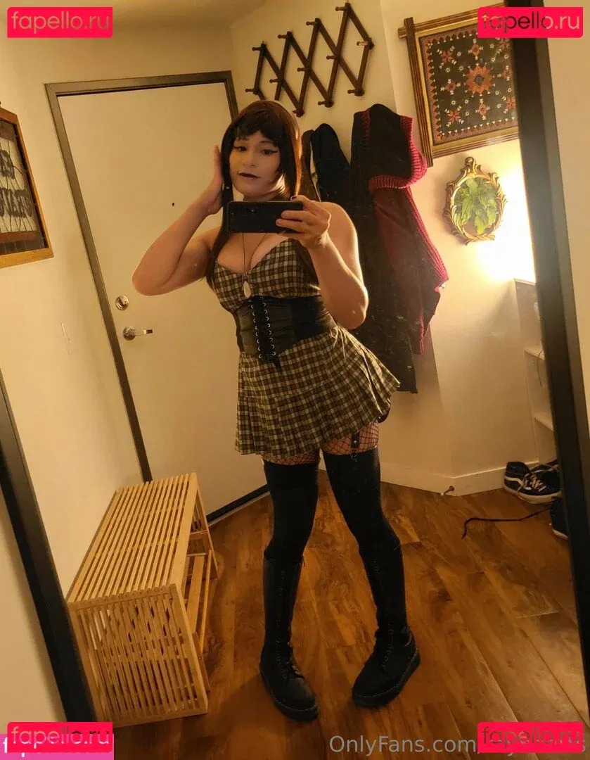 raynearts Onlyfans Photo Gallery 