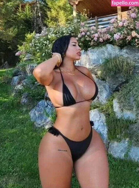 Mikaelabrbs Onlyfans Photo Gallery 