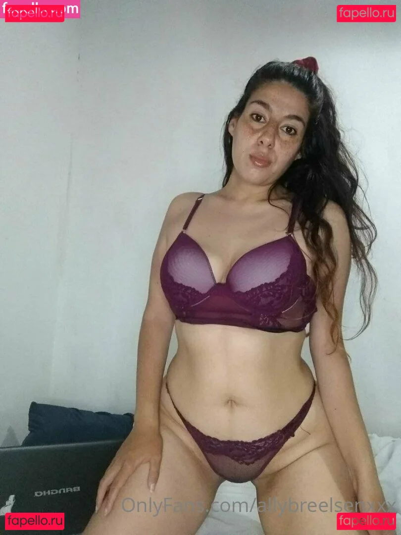 allybreelsenxxx Onlyfans Photo Gallery 
