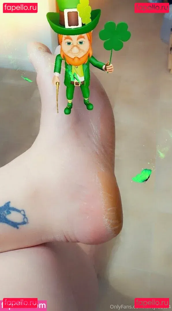 flirtyf33t94 Onlyfans Photo Gallery 