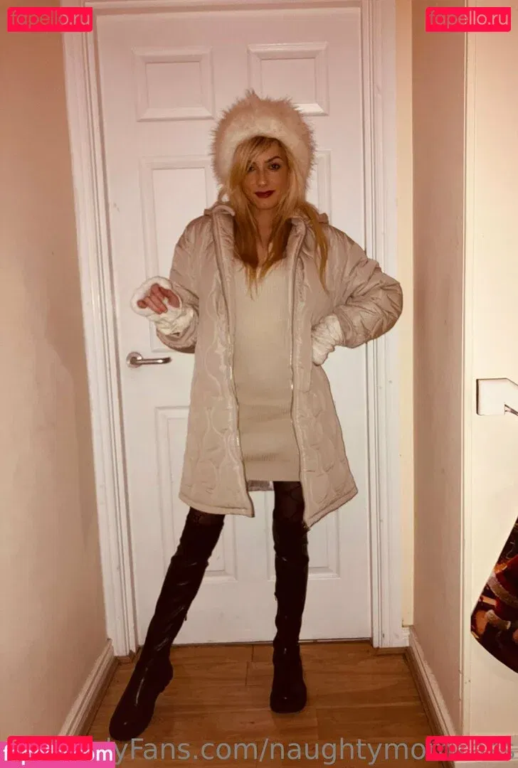 naughtymomkass Onlyfans Photo Gallery 