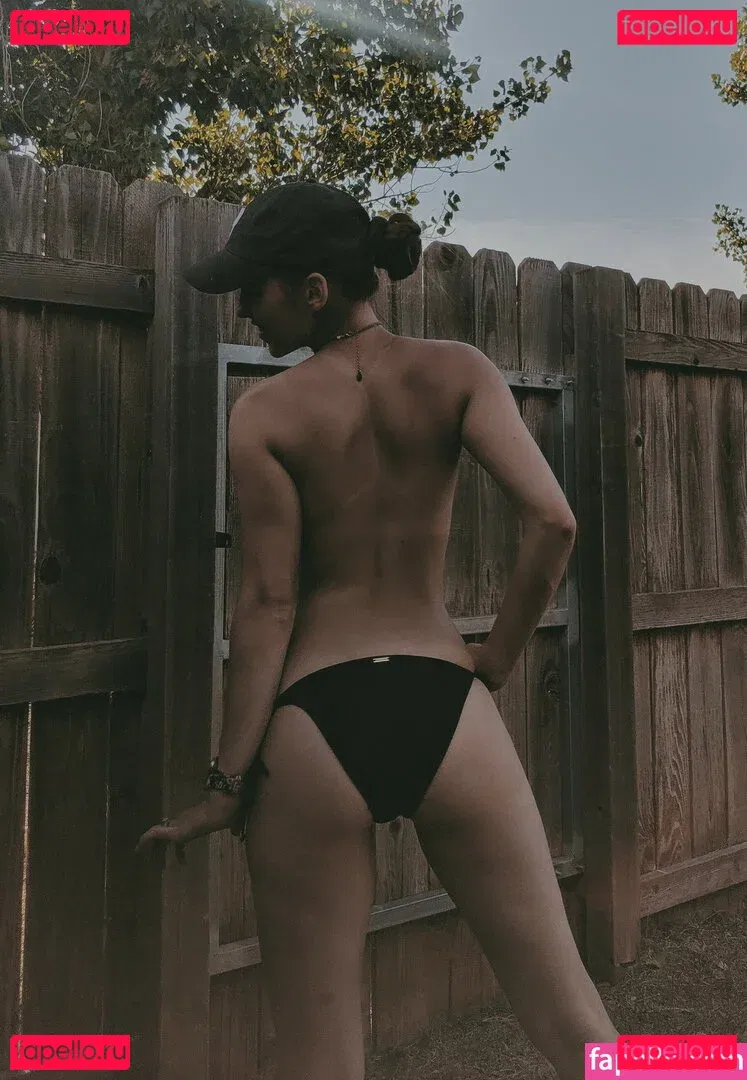 trexintheshower Onlyfans Photo Gallery 