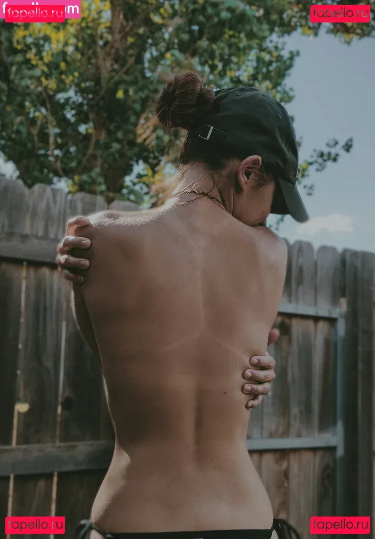 trexintheshower Onlyfans Photo Gallery 