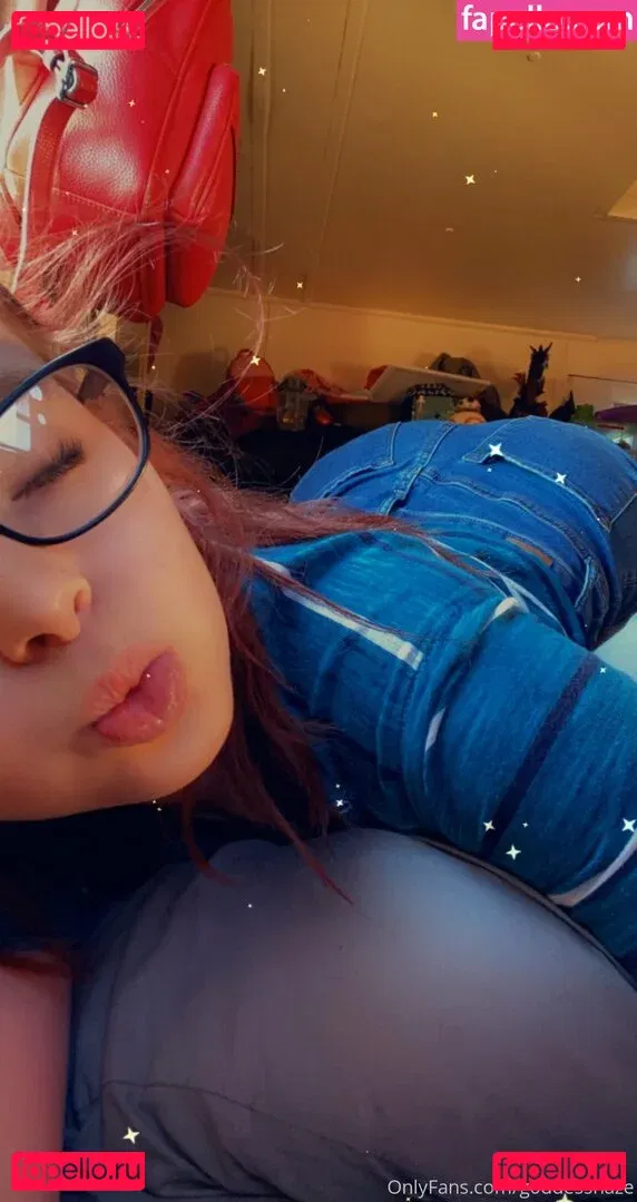 g0ddesshaze Onlyfans Photo Gallery 