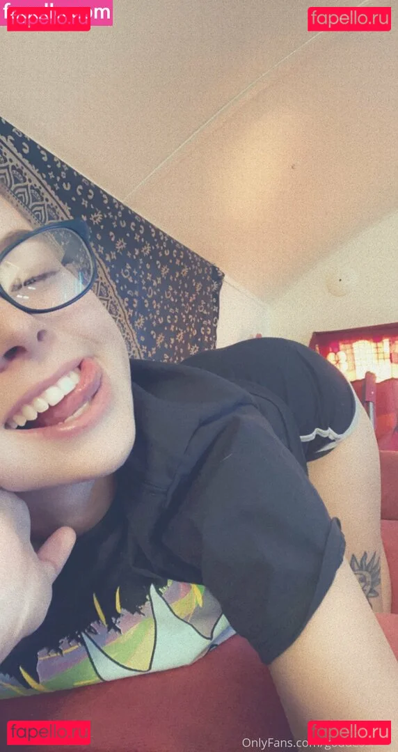 g0ddesshaze Onlyfans Photo Gallery 