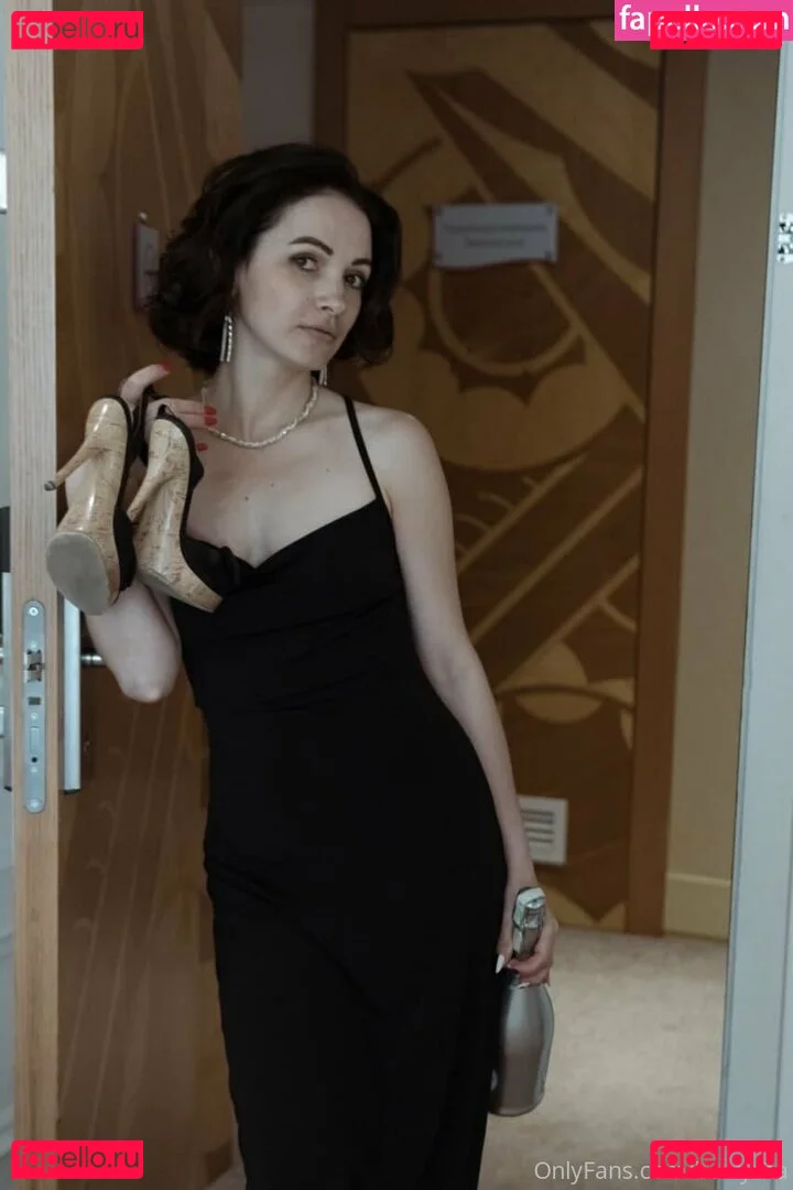 berryrita Onlyfans Photo Gallery 