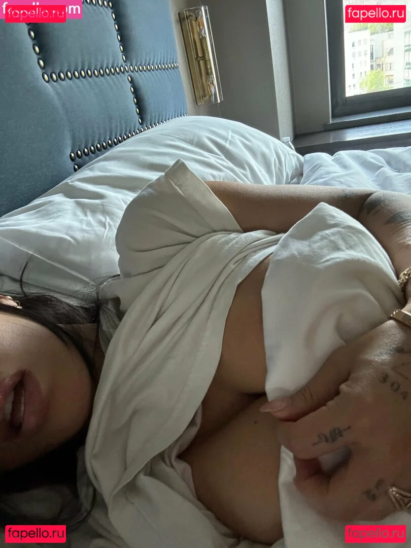 asaakirafree Onlyfans Photo Gallery 