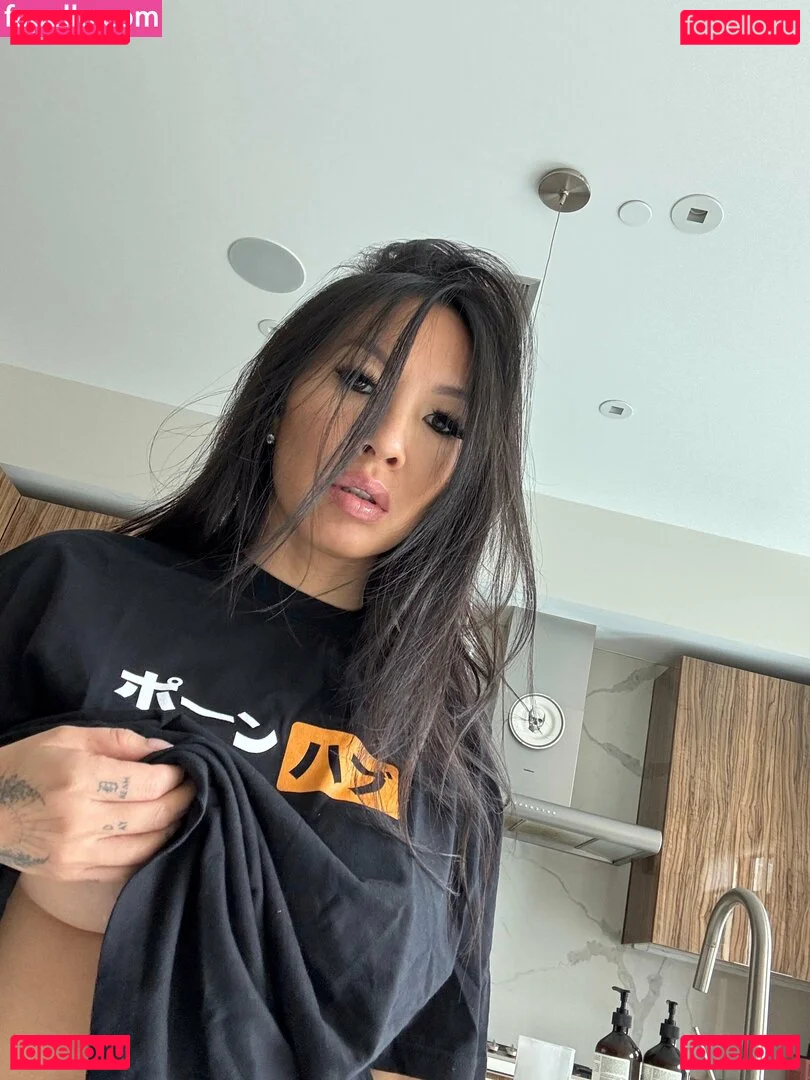 asaakirafree Onlyfans Photo Gallery 