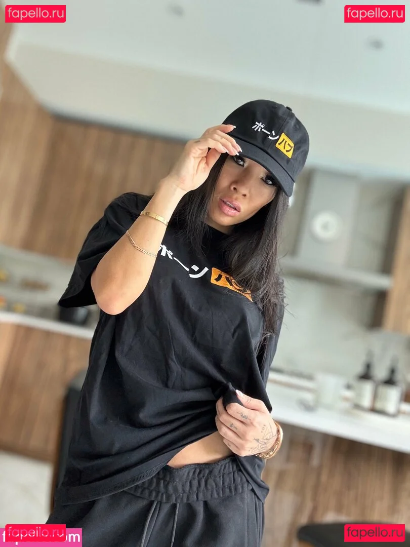 asaakirafree Onlyfans Photo Gallery 