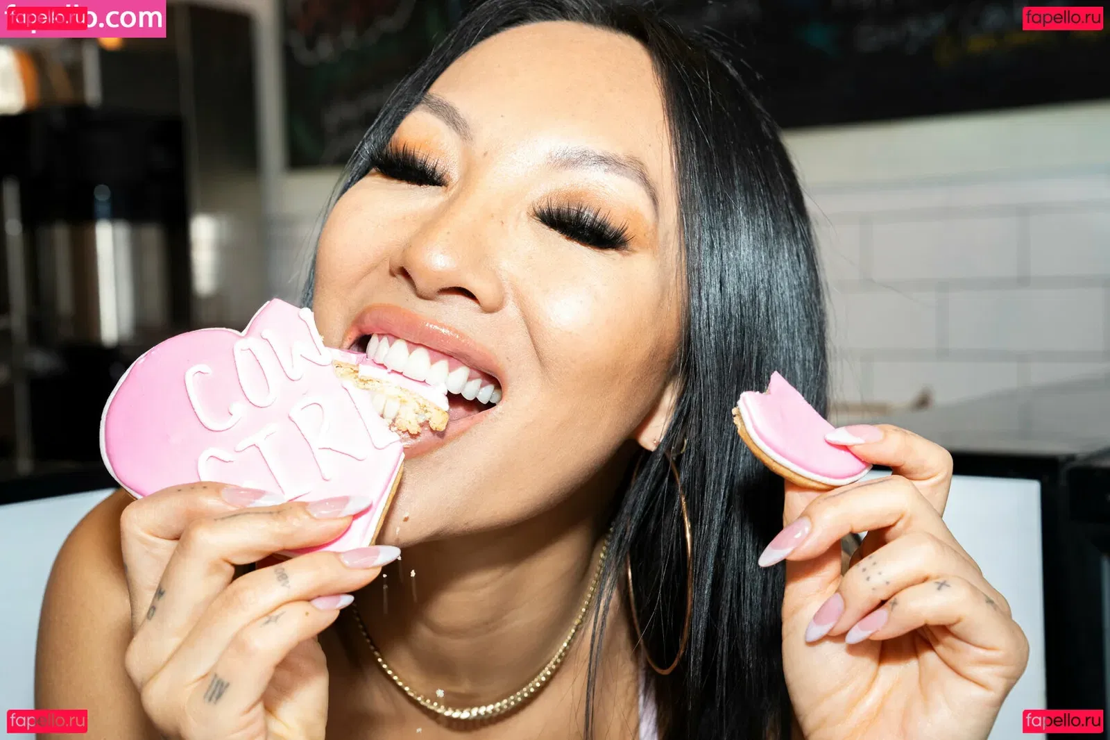 asaakirafree Onlyfans Photo Gallery 