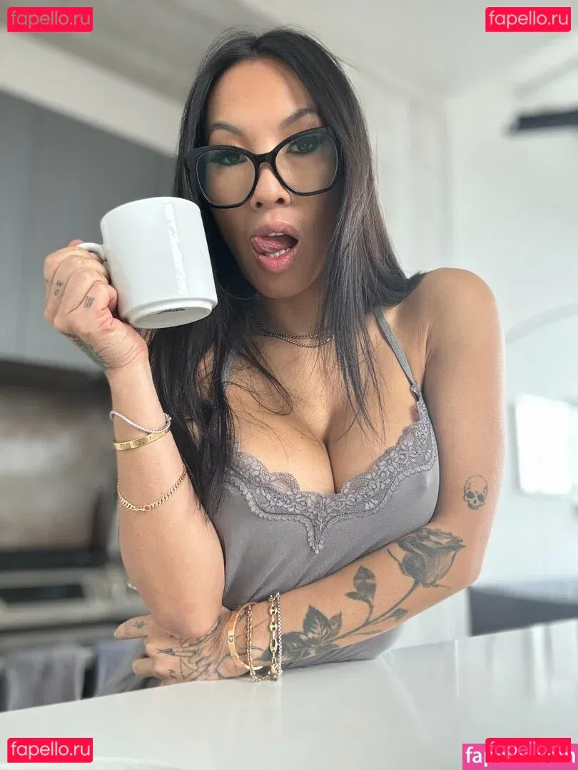 asaakirafree Onlyfans Photo Gallery 