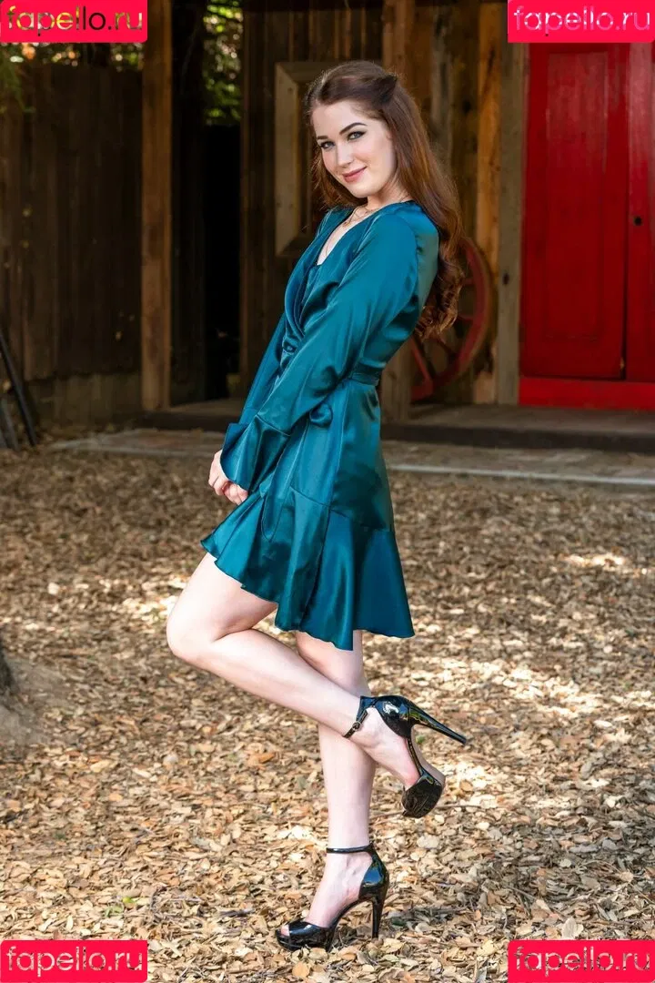 Evelyn Claire Onlyfans Photo Gallery 