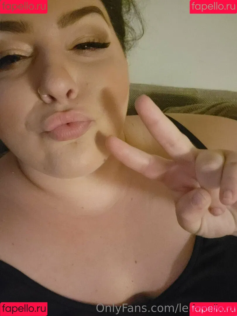 leahhaute Onlyfans Photo Gallery 