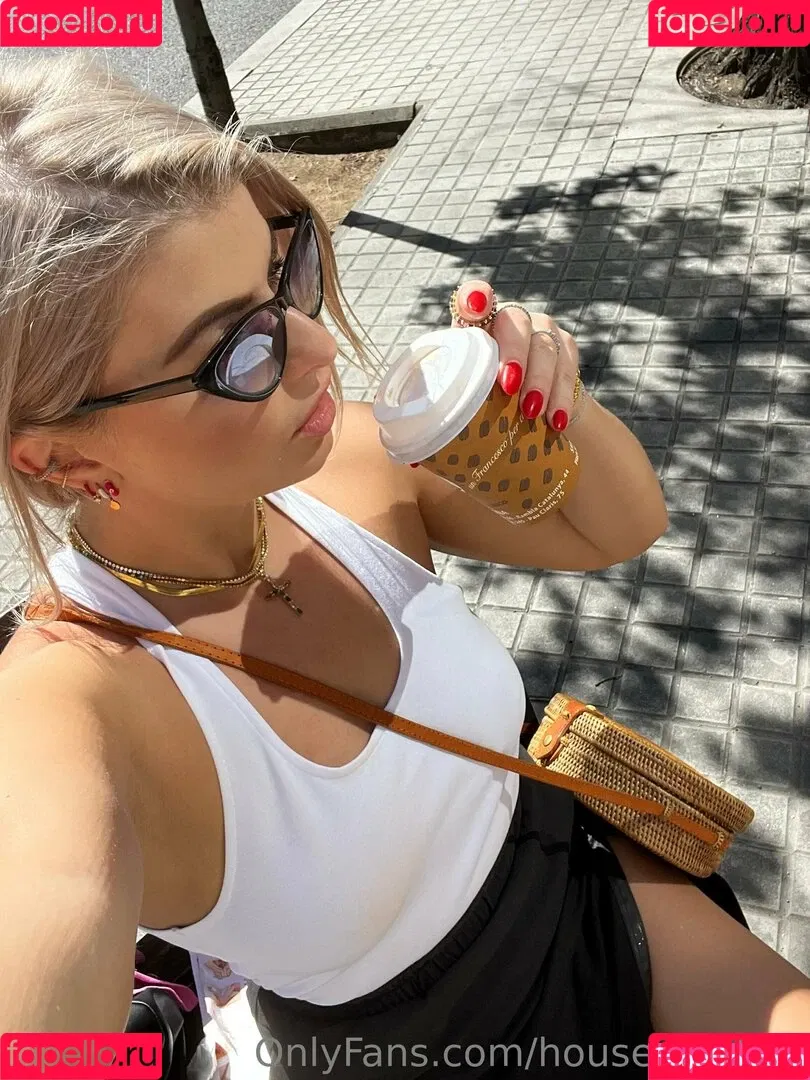 housewifekim Onlyfans Photo Gallery 
