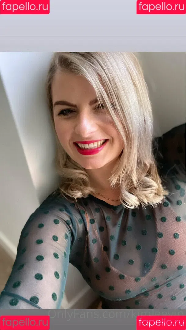 housewifekim Onlyfans Photo Gallery 