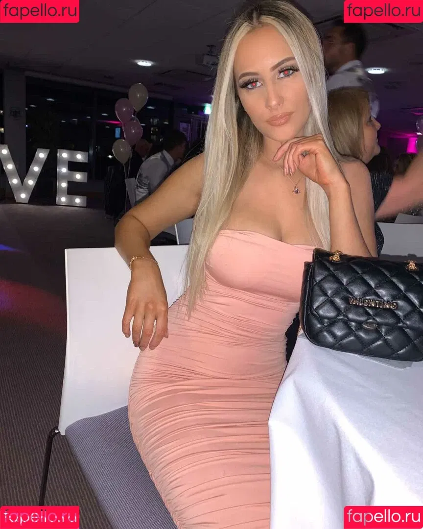 Faylee Oxenham Onlyfans Photo Gallery 