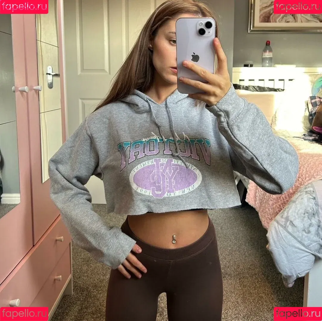 Natasha Kerr Onlyfans Photo Gallery 