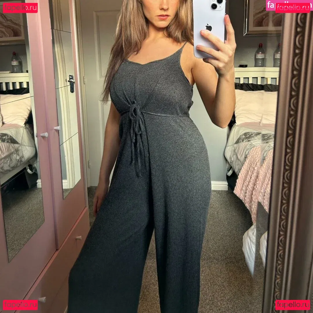 Natasha Kerr Onlyfans Photo Gallery 