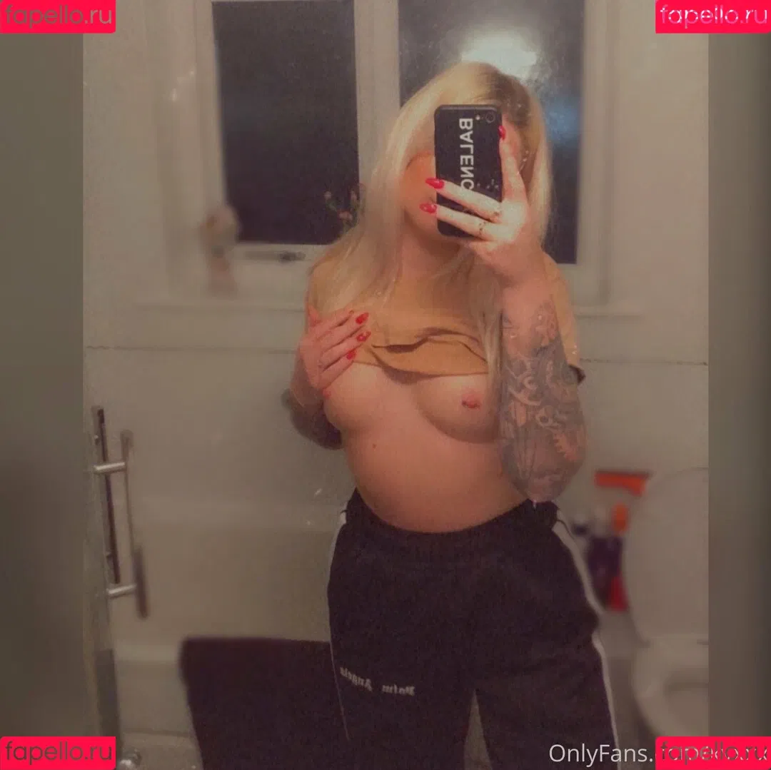 kyxxx Onlyfans Photo Gallery 