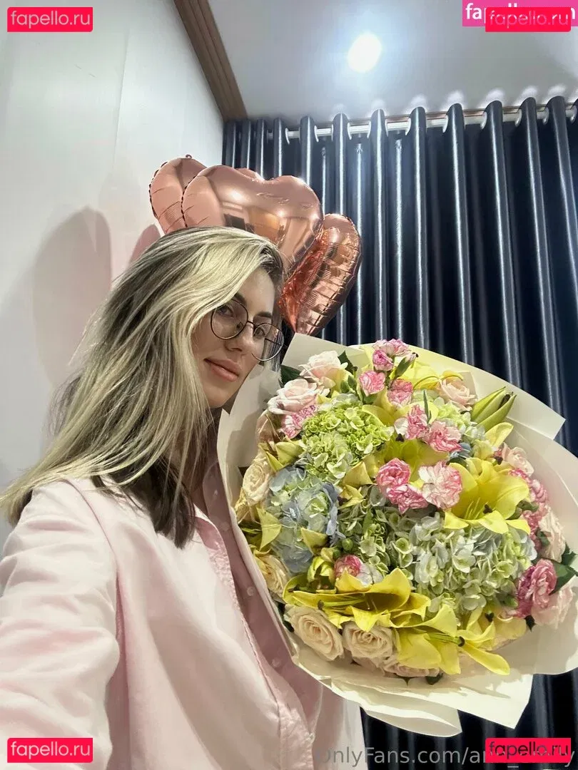 ann_emily Onlyfans Photo Gallery 