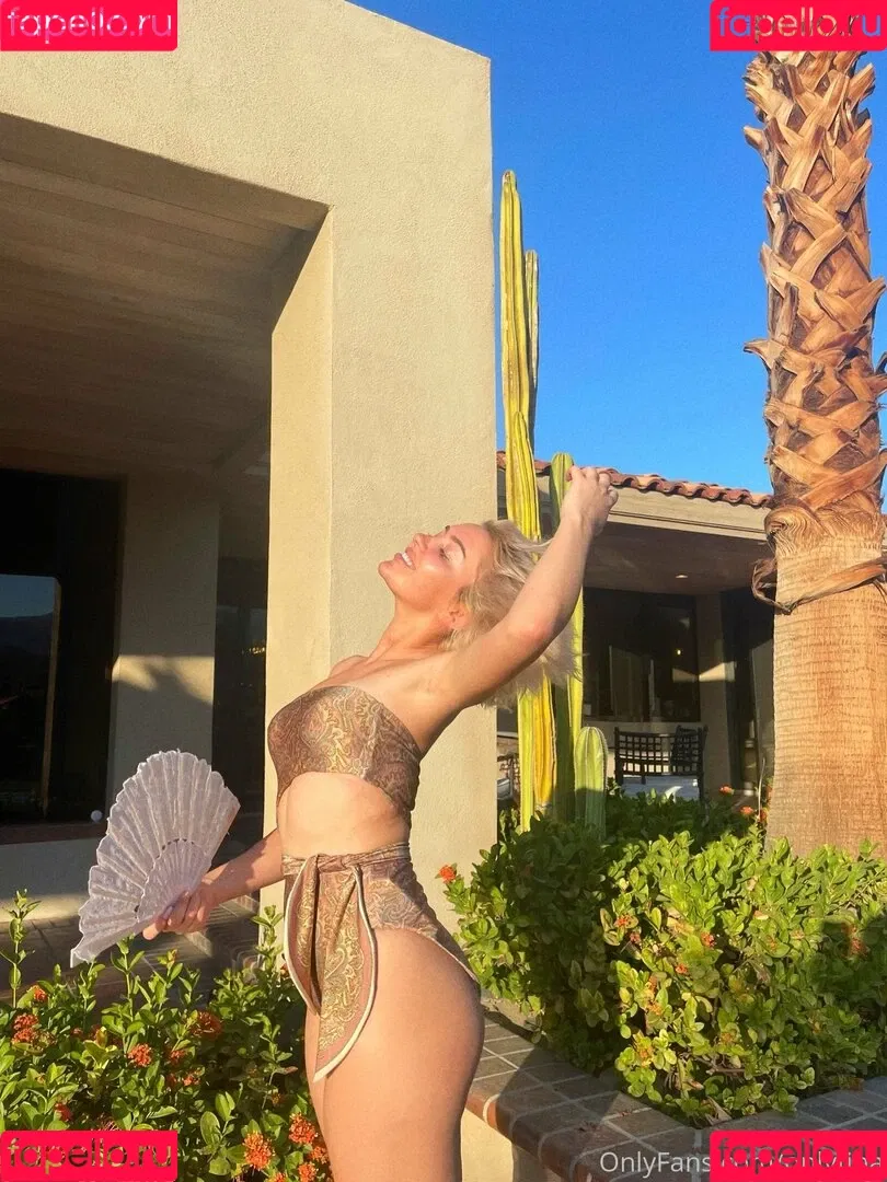sooofina Onlyfans Photo Gallery 