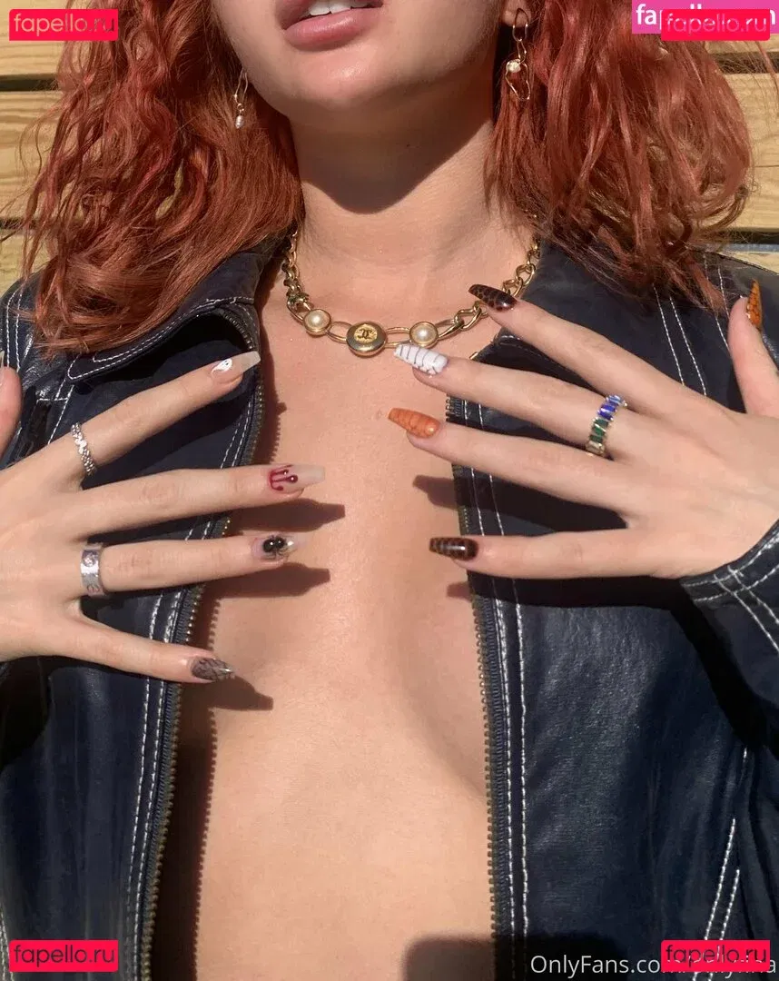 sooofina Onlyfans Photo Gallery 