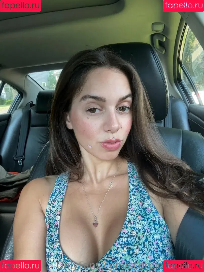scorpioyogagirl Onlyfans Photo Gallery 