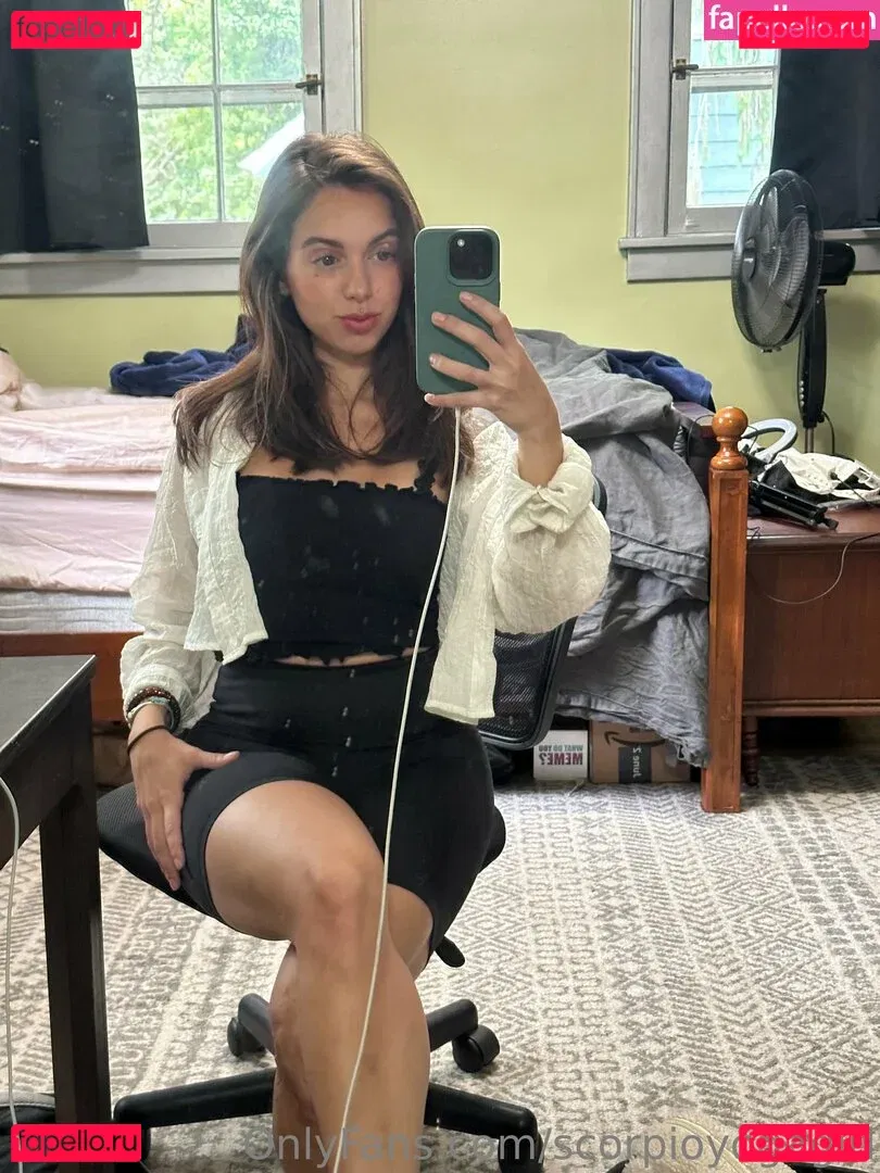 scorpioyogagirl Onlyfans Photo Gallery 