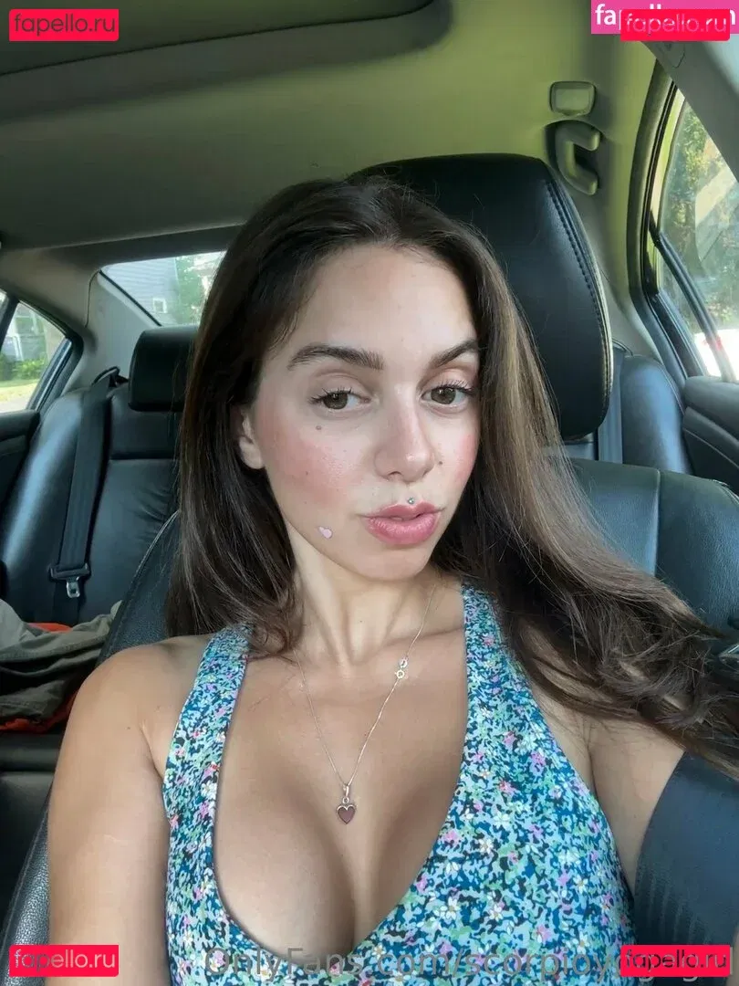 scorpioyogagirl Onlyfans Photo Gallery 