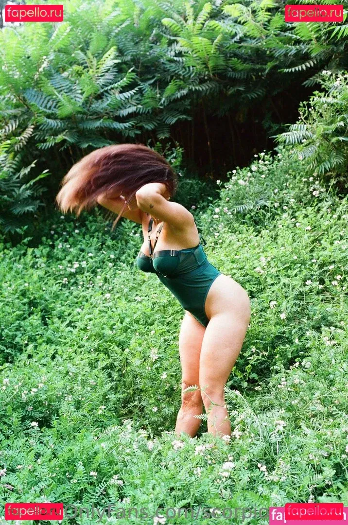 scorpioyogagirl Onlyfans Photo Gallery 