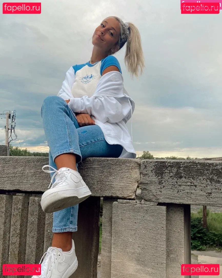 Ashley Ladner Onlyfans Photo Gallery 