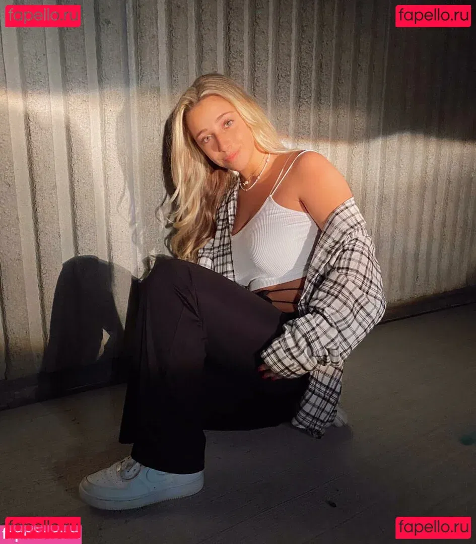 Ashley Ladner Onlyfans Photo Gallery 