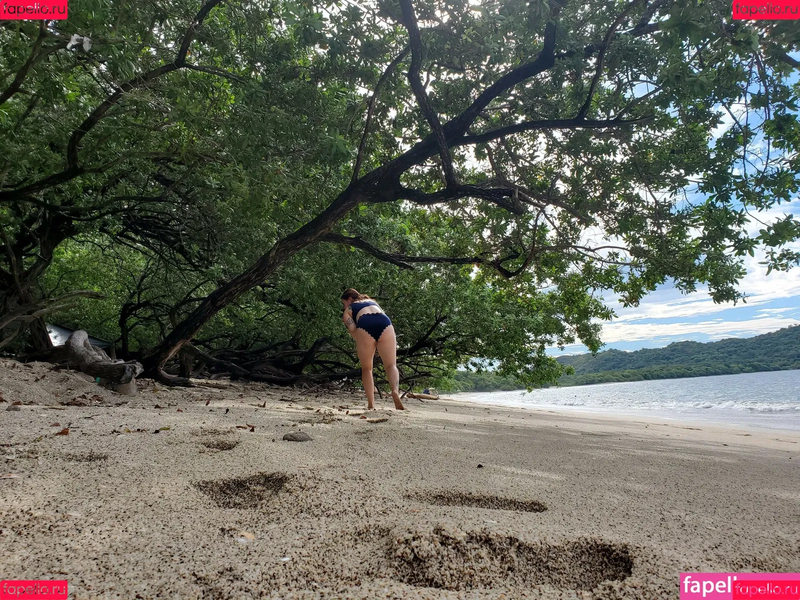Show Your Girlfriend Onlyfans Photo Gallery 