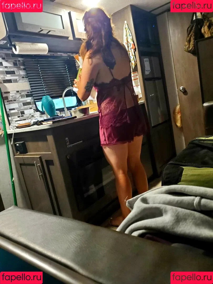 Show Your Girlfriend Onlyfans Photo Gallery 