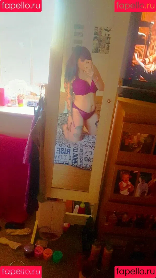 Show Your Girlfriend Onlyfans Photo Gallery 