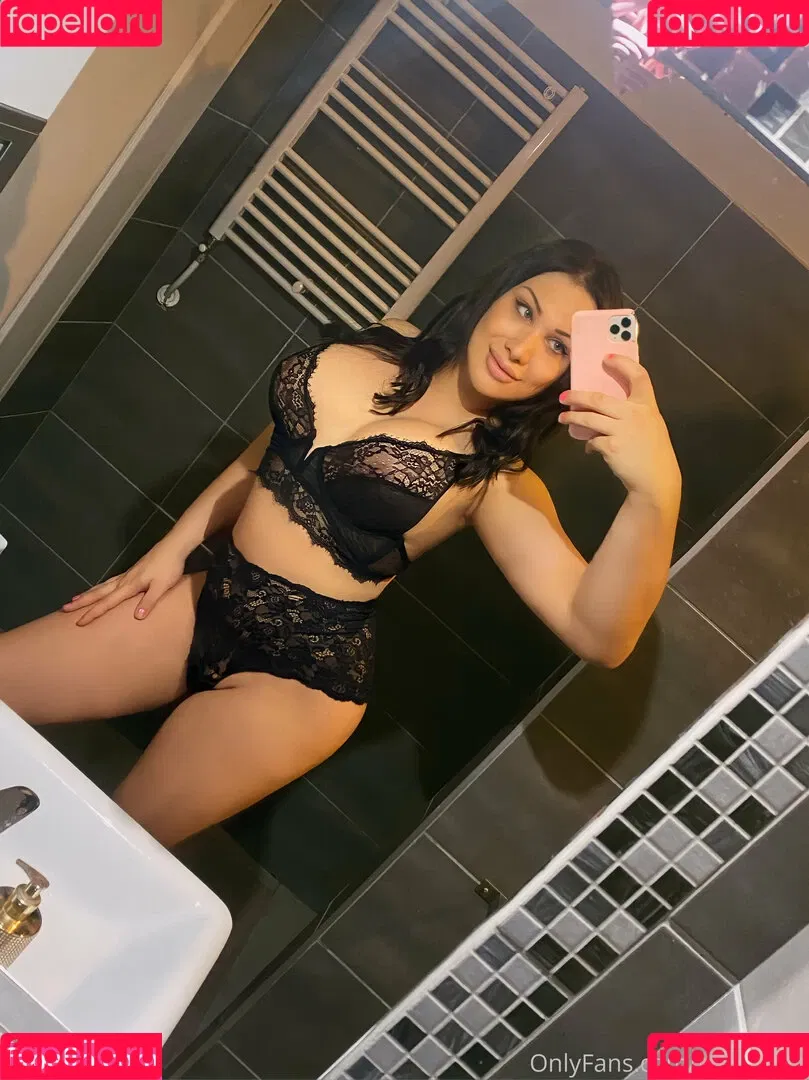 tsmiagold Onlyfans Photo Gallery 