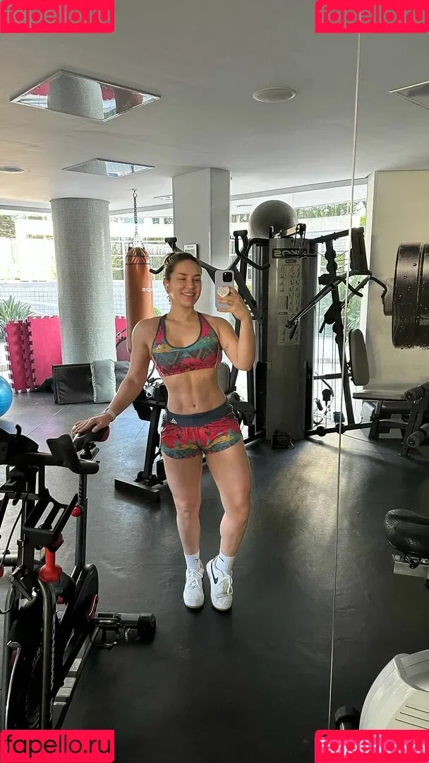 Kéfera Buchmann Onlyfans Photo Gallery 