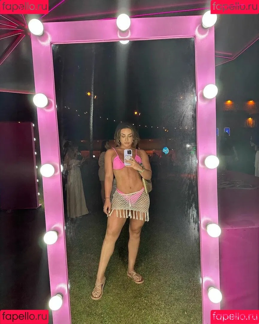 Kéfera Buchmann Onlyfans Photo Gallery 