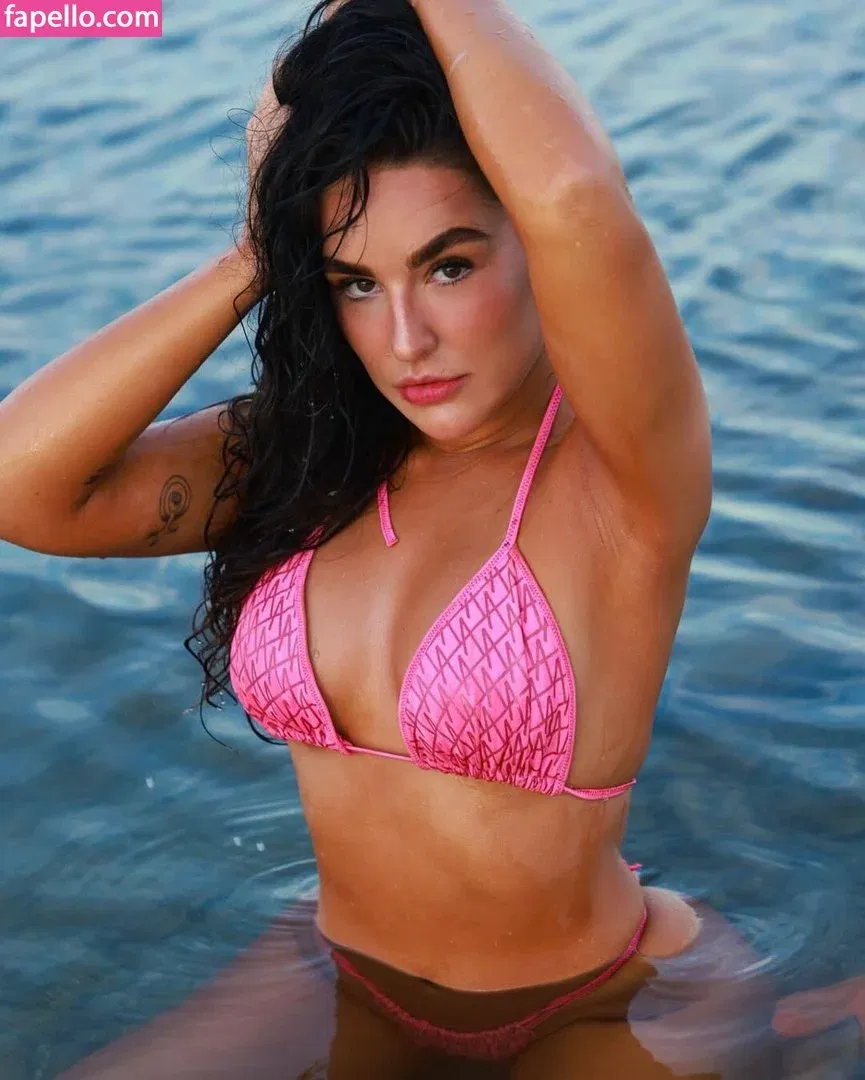 Kéfera Buchmann Onlyfans Photo Gallery 