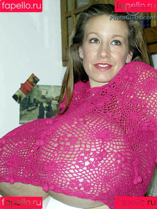 Chelsea Charms Onlyfans Photo Gallery 