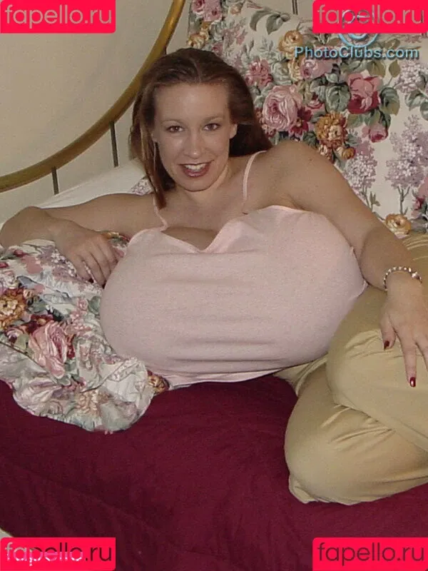 Chelsea Charms Onlyfans Photo Gallery 