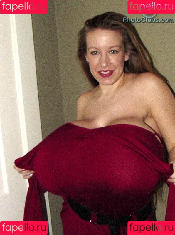 Chelsea Charms Onlyfans Photo Gallery 