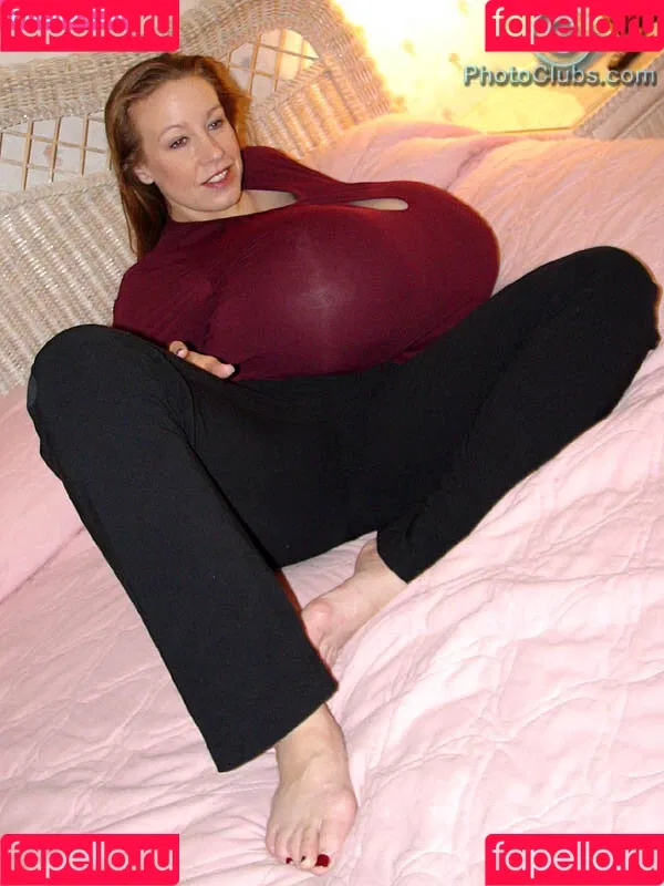 Chelsea Charms Onlyfans Photo Gallery 
